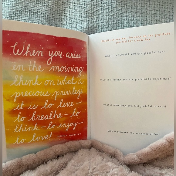 🫶🏻Self care books🫶🏻 - Picture 2 of 5